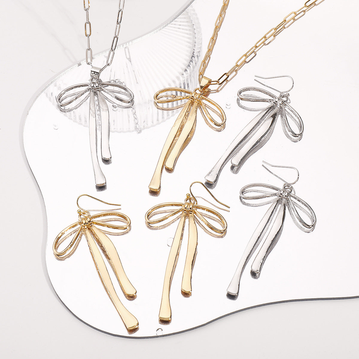 Wholesale Fashion Retro Ins Style Big Butterfly Combined with Gold Earrings and Necklace